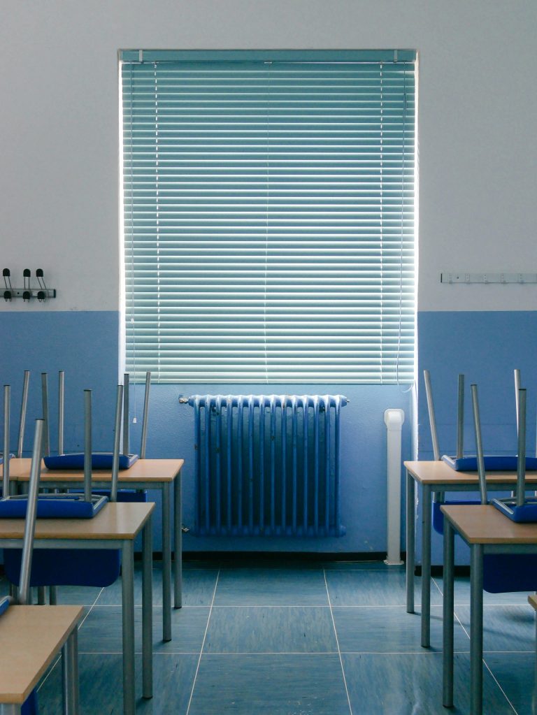 Blinds in a child’s room